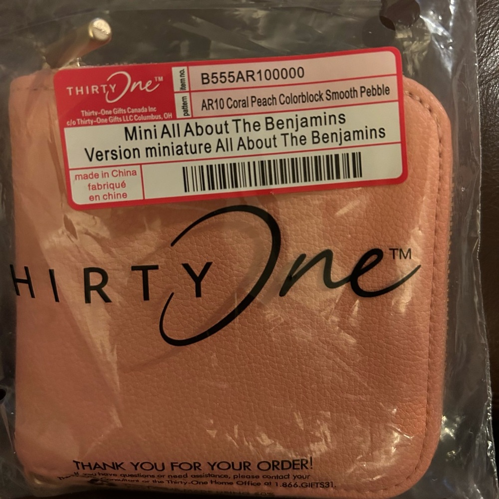 Thirty-One Mini All About the Benjamins- coral peach
